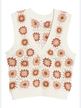 bp Crochet Floral V-Neck Tank in Cream, Pink and Brown Tones